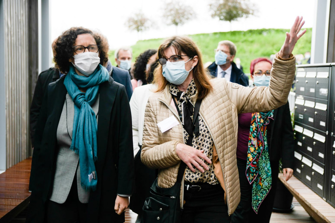 Emmanuelle Wargon a inauguré la résidence Jean-Marie Oudot.(c)Préfecture de l'Oise.