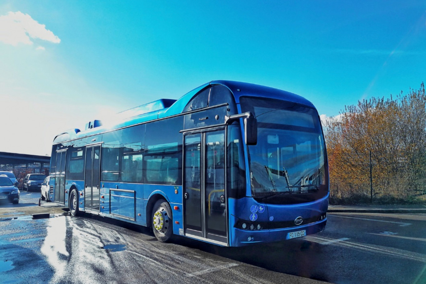 En décembre 2018, BYD livrait ses premiers bus électriques à l’Agglomération du Beauvaisis. (c) BYD / Archives)