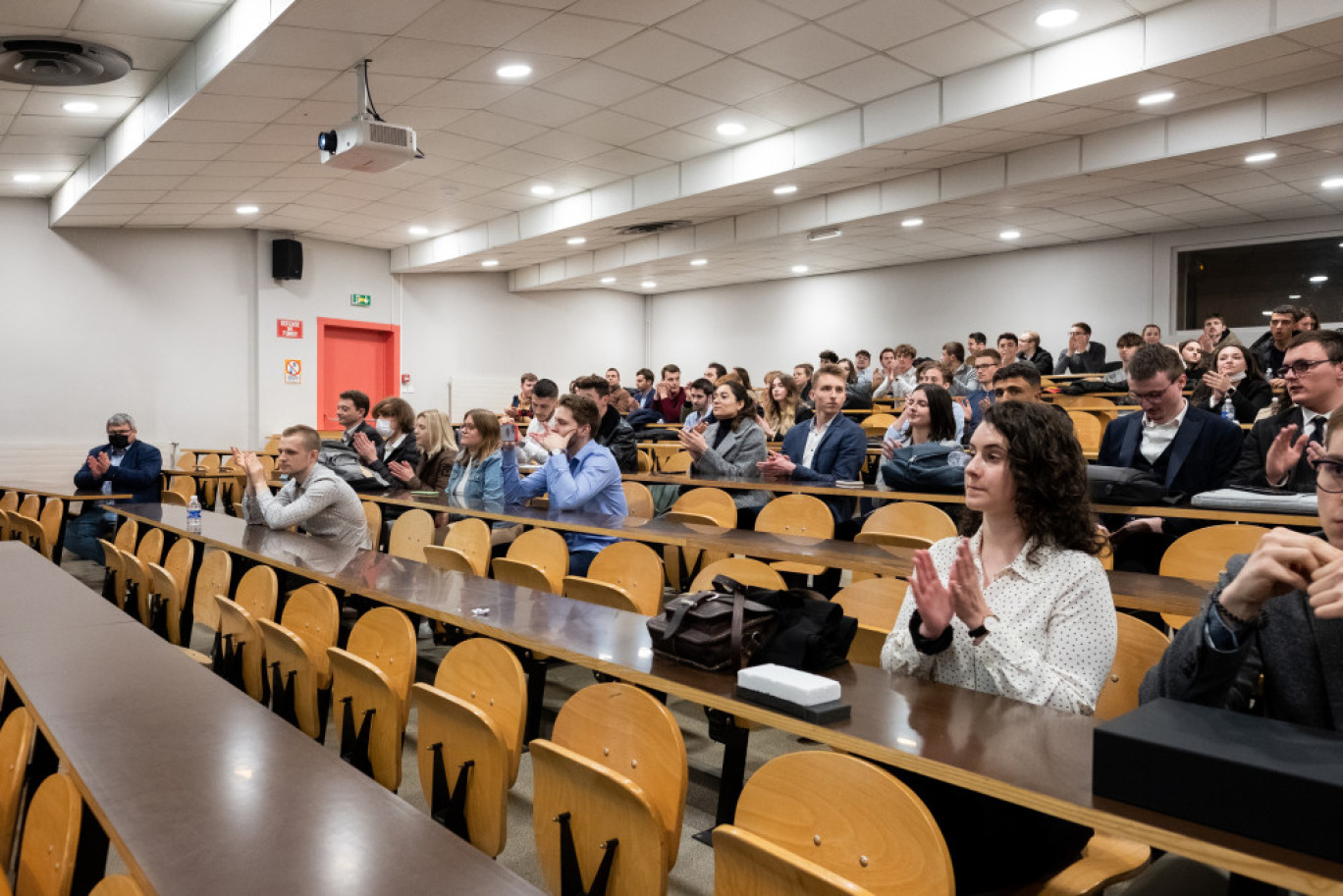 Les étudiants de la région rassemblés à la grande finale.