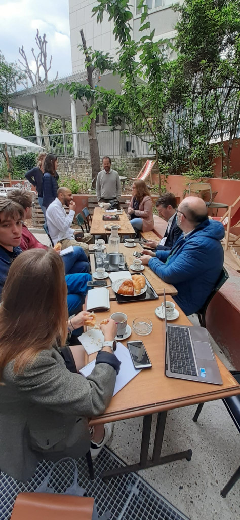 Lors de la conférence de presse, à Paris, tenue chez Farinez’ vous, boulangerie agréée entreprise d’insertion