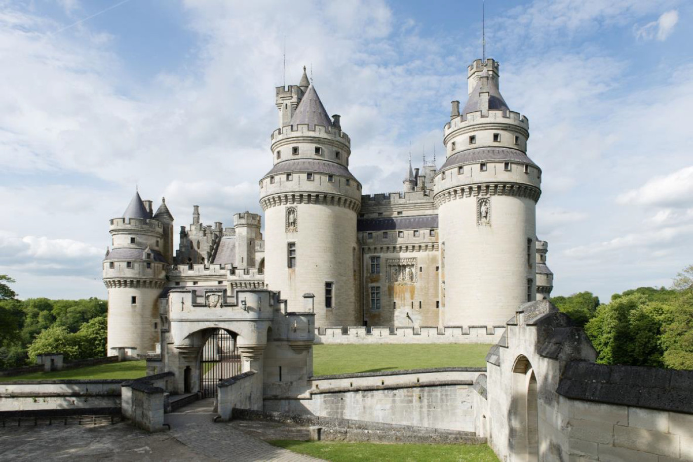 Depuis le 1er juin, et à fin septembre, le château de Pierrefonds a accueilli 54 000 visitesurs. (© CMN / Colombe Clier)
