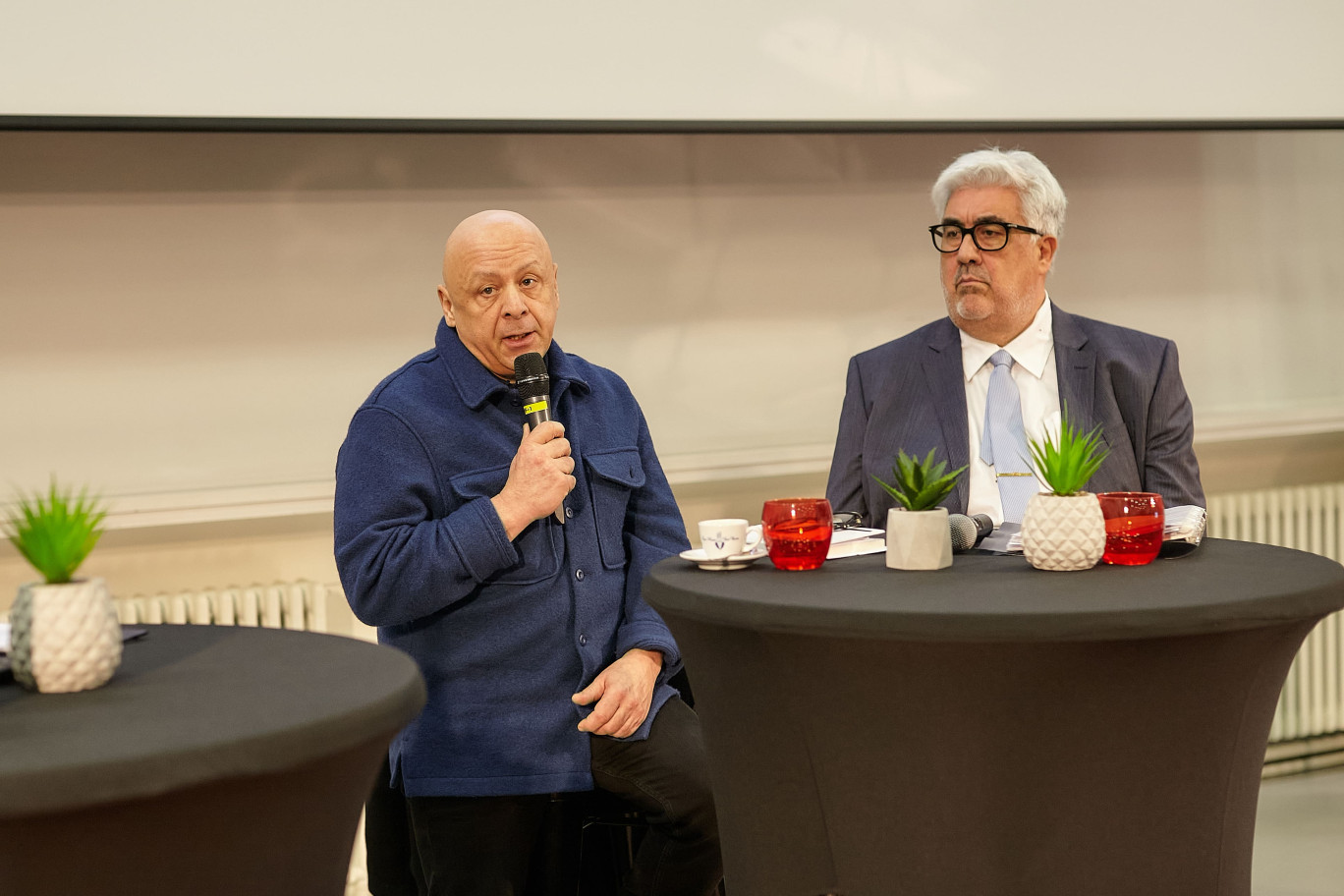 Thierry Marx, président national de l'UMIH et Pierre Nouchi, président de l'UMIH Hauts-de-France. Le chef étoilé a commencé sa tournée française par Arras, en janvier. (c)DR