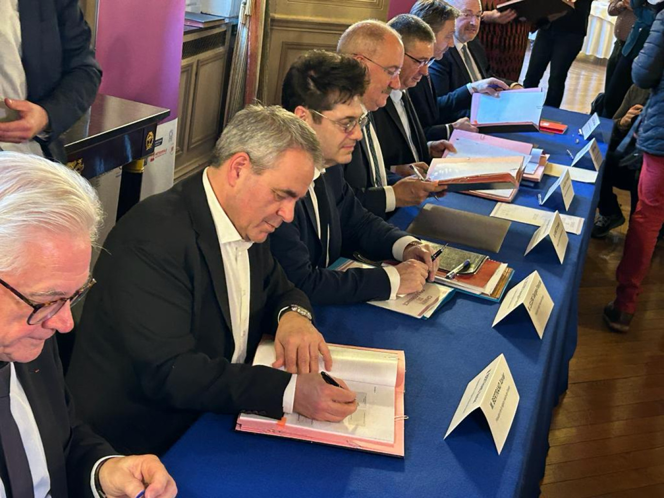 Neuf acteurs publics ont signé Plan État- Région 2021/ 2027 des Hauts-de-France. (c)DR
