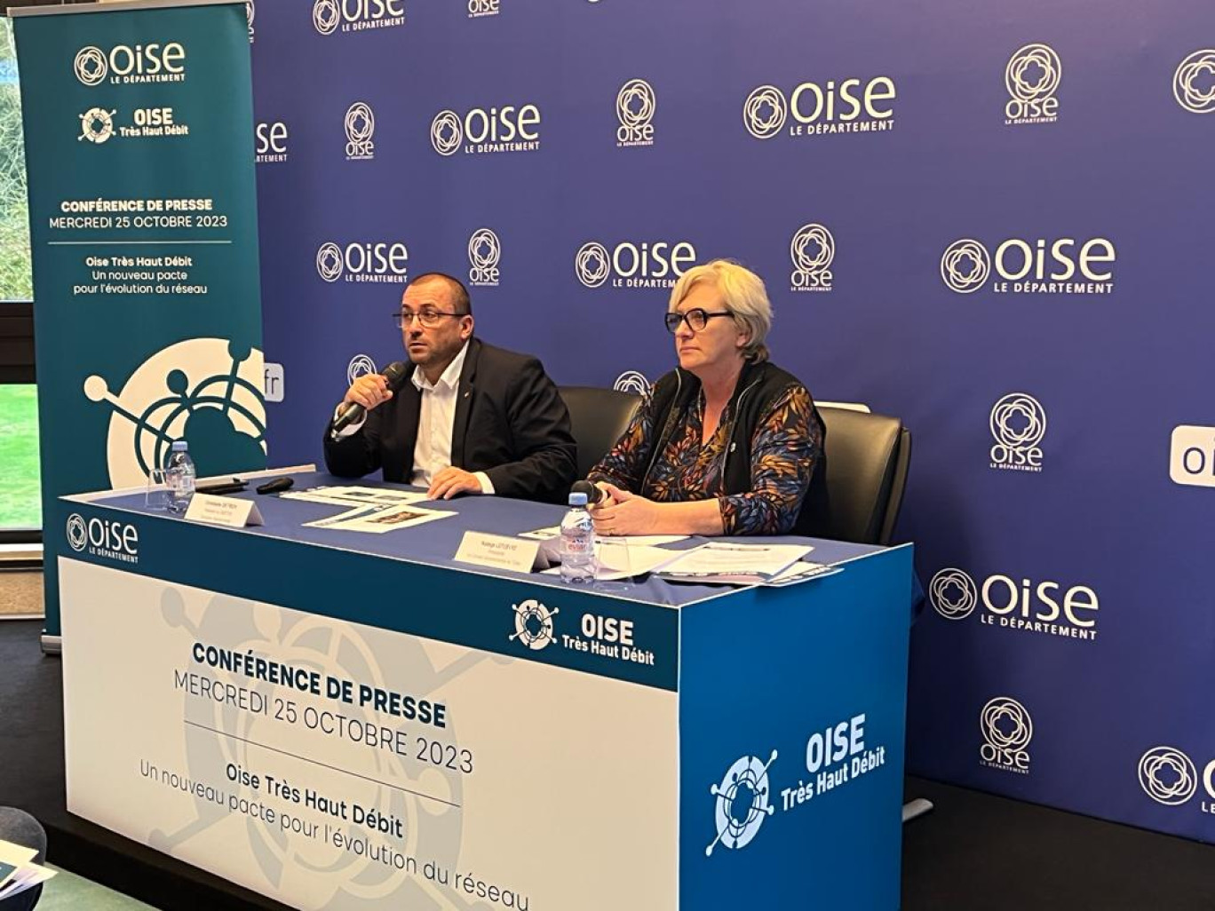  Christophe Dietrich, président du SMOTHD et Nadège Lefebvre, président du Département de l'Oise annonce un nouveau pacte pour le déploiement de la fibre.