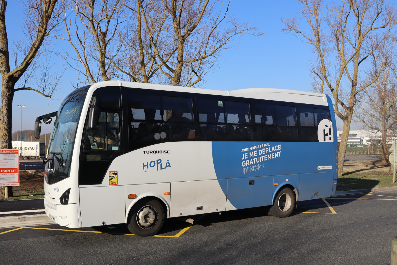 Hoplà le bus est en circulation depuis le 2 janvier. (© Comunauté de Communes de la Plaine d’Estrées)