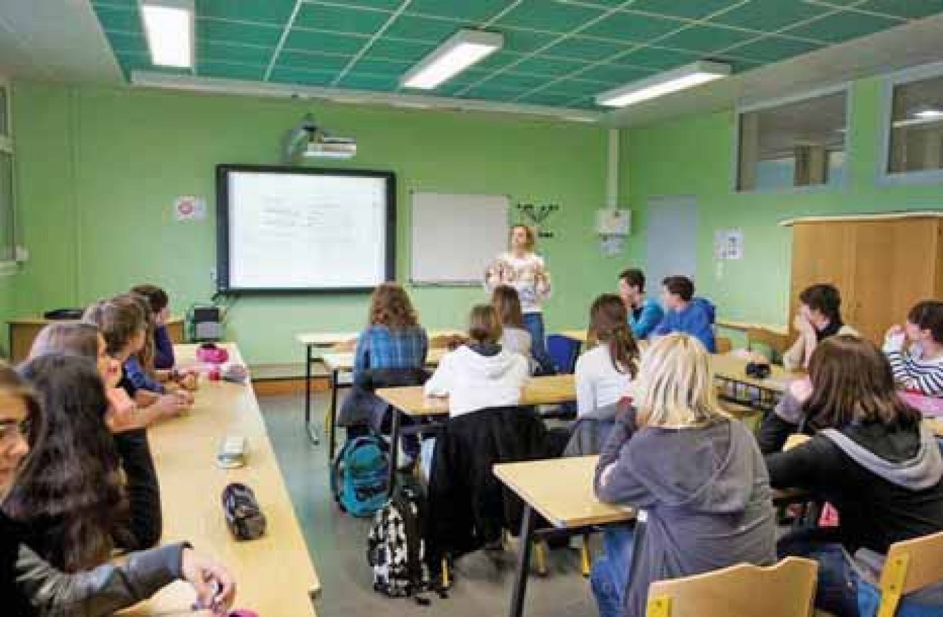 Le cours, dispensé à l’aide d’un TBI et d’un stylo graphique, peut être très attractif pour des collégiens d’aujourd’hui.