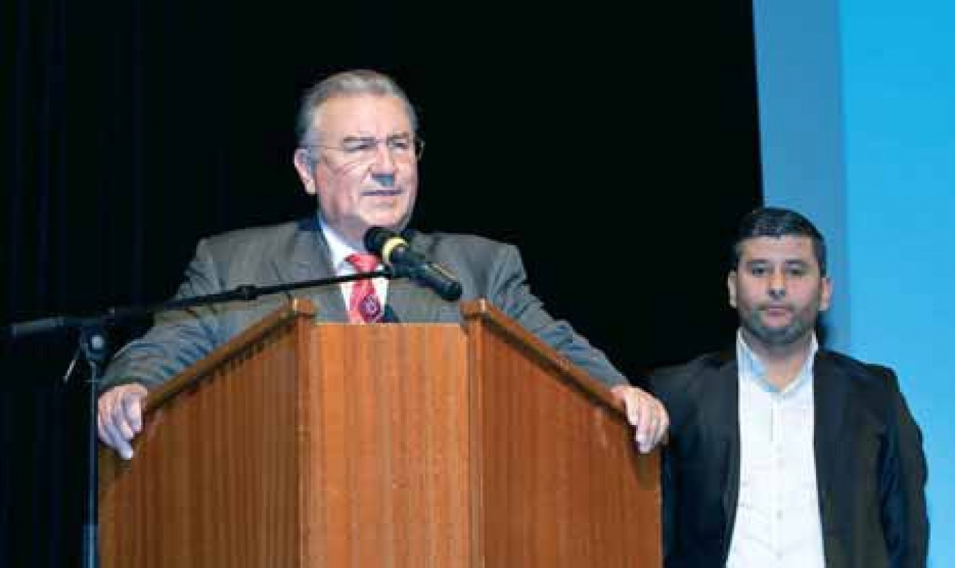 Jean-Claude Saint-Aubin, le président de l’association Oise Sud Initiative à la tribune.