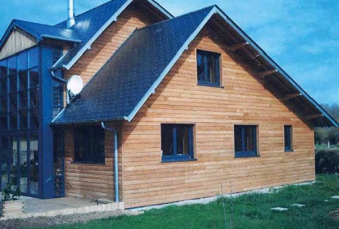 Les maisons avec ossature bois sont construites particulièrement rapidement, elles mettent six à sept mois pour sortir de terre selon Raymond Hotte. 