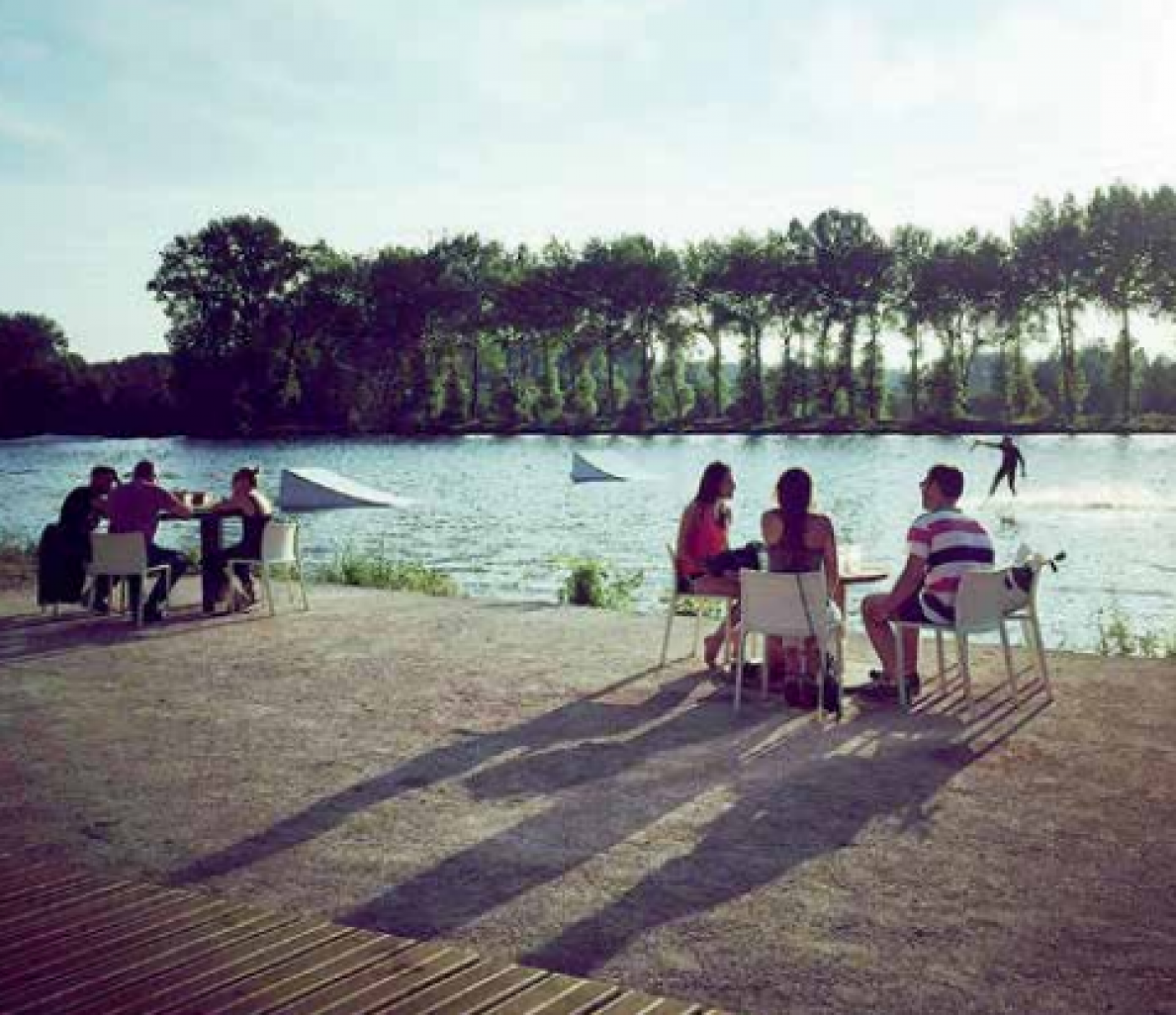 Amiens Cable Park est l’occasion de venir "rider", et pour les autres de contempler.