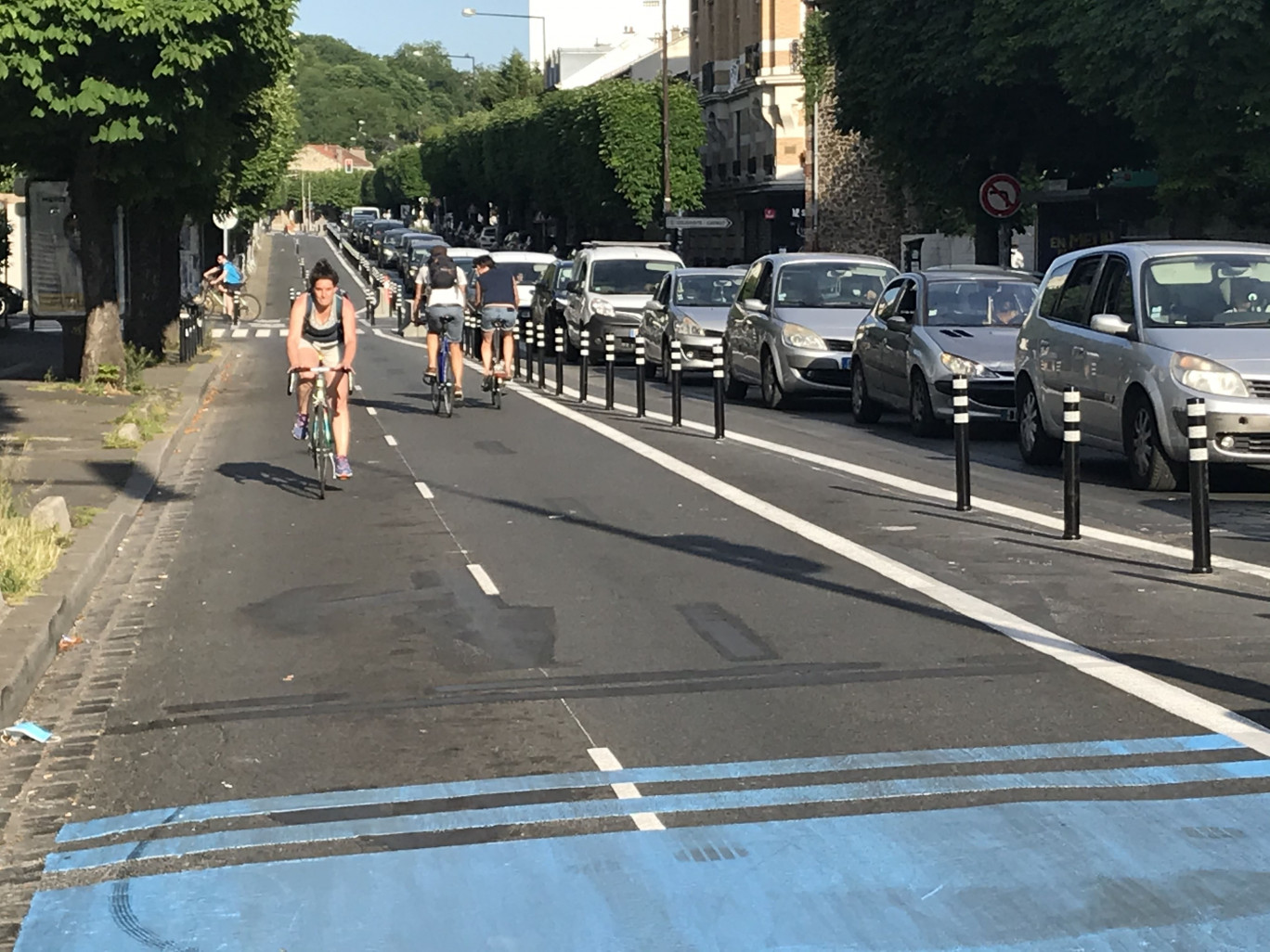 Crédit Photo : O.RAZEMON
une piste cyclable temporaire, à Montreuil (Seine-Saint-Denis).
