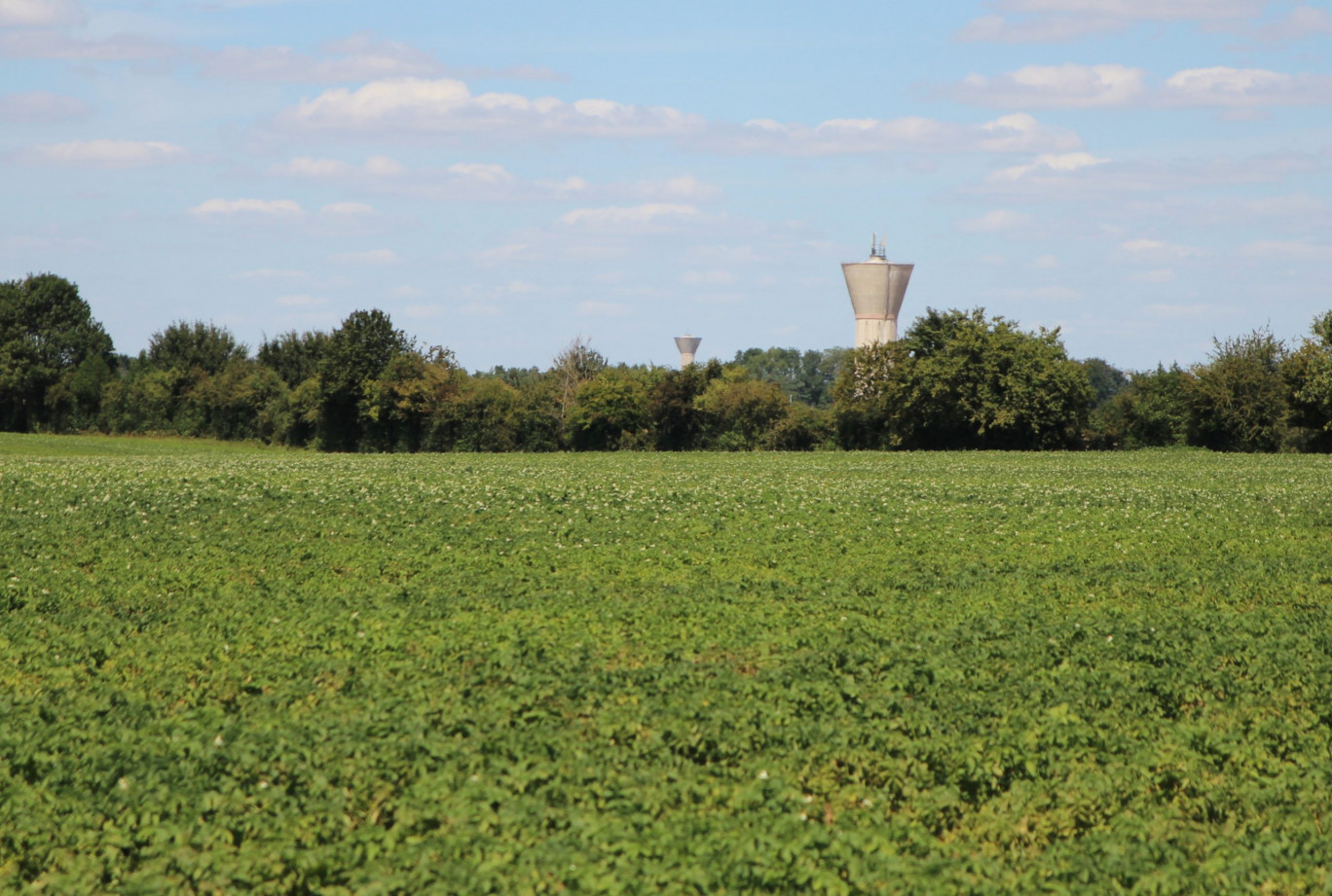 En plus des usines de traitement, la construction d’une canalisation entre les deux châteaux d’eau de Blargies et de Formerie est prévue. ©Aletheia Press / B.Delabre