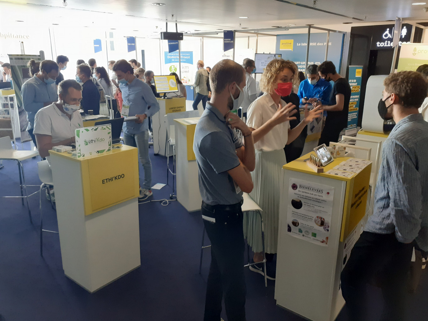 Au salon Produrable, le stand de BienElevées au premier plan.(c)A.Daubrée
